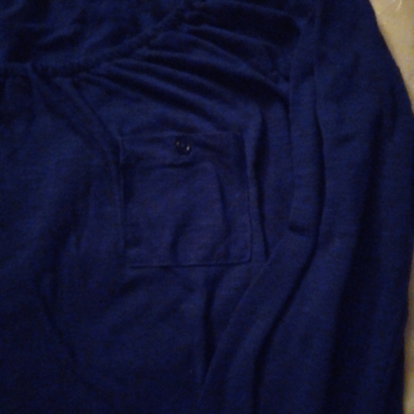 Woman's shoulder or over shoulder top. Can wear either way. - Picture 4 of 6